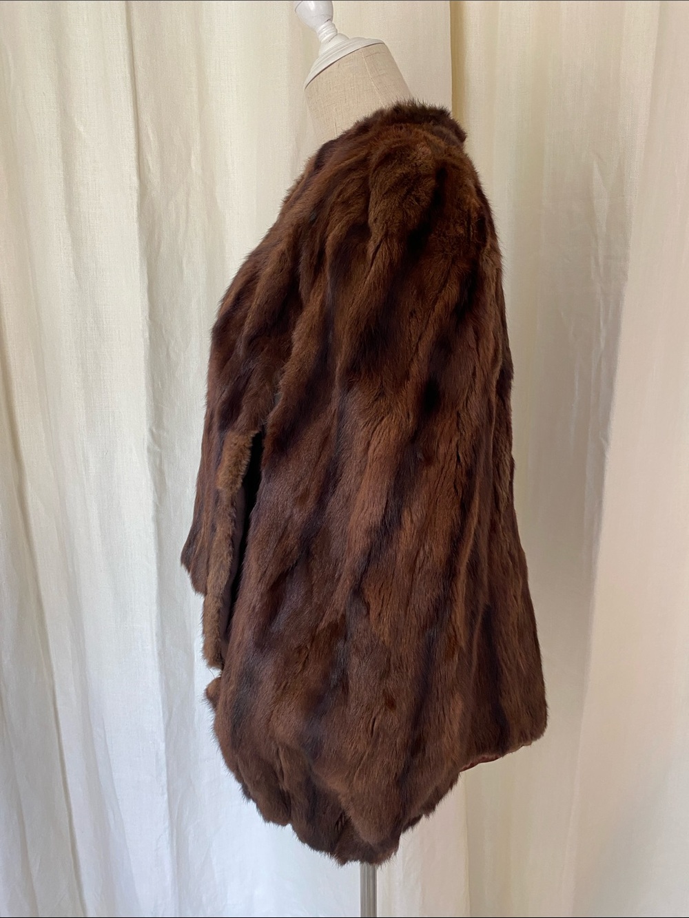 Mink Fur Cape/Stole Coat - Picture 2 of 12